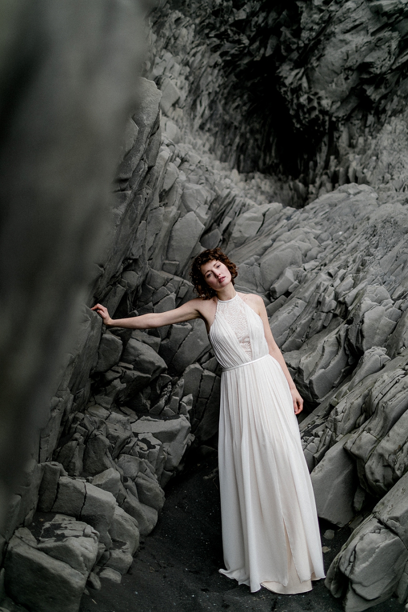 Anja Linner Island Wedding Hochzeit Island Editorial Shoot Therese und Luise Braut Brautkleid Boho Vik